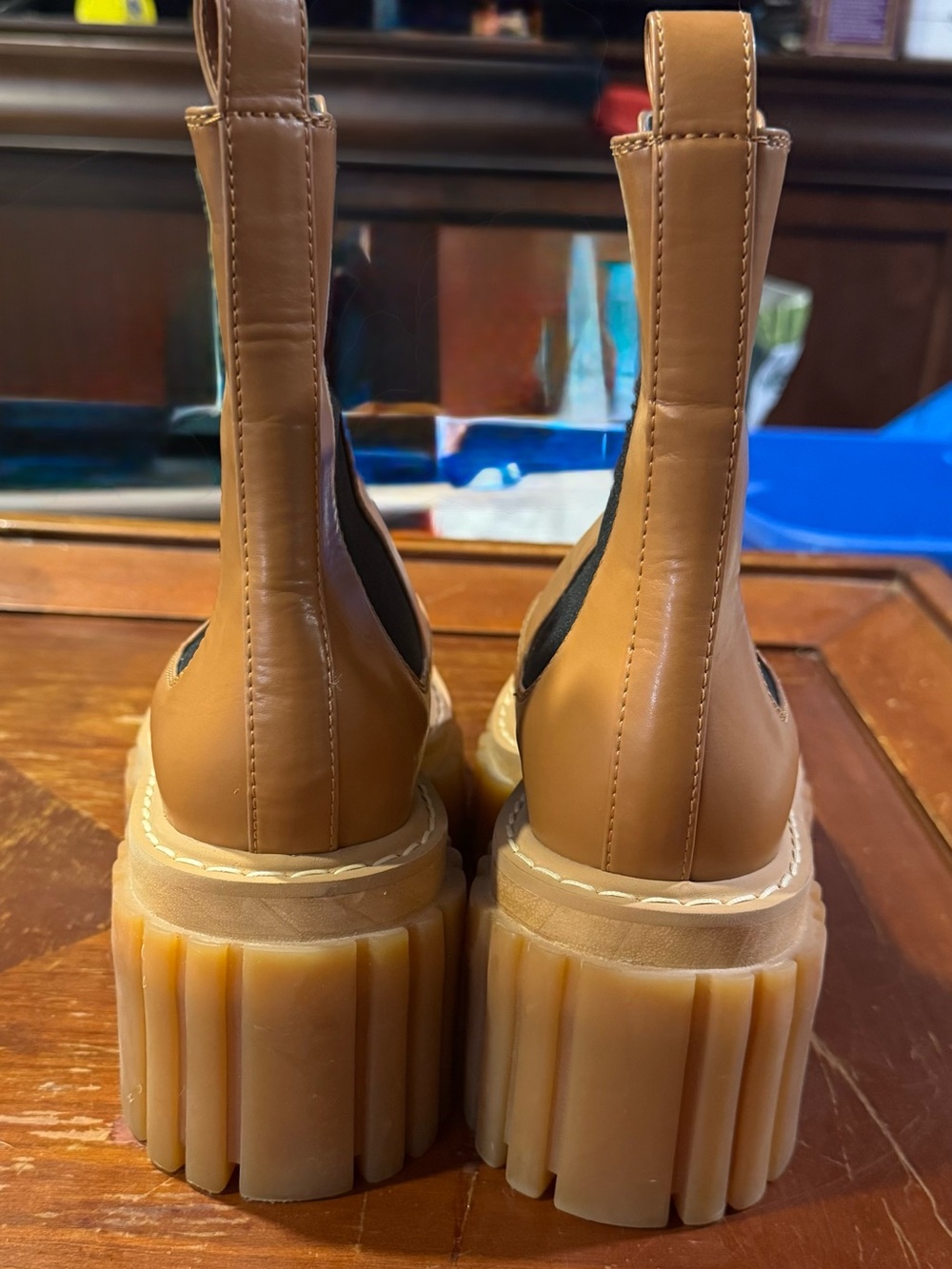 Stella McCartney Emilie Chunky Chelsea Boots Women’s Size 41 Brown Camel Color - Picture 4 of 8